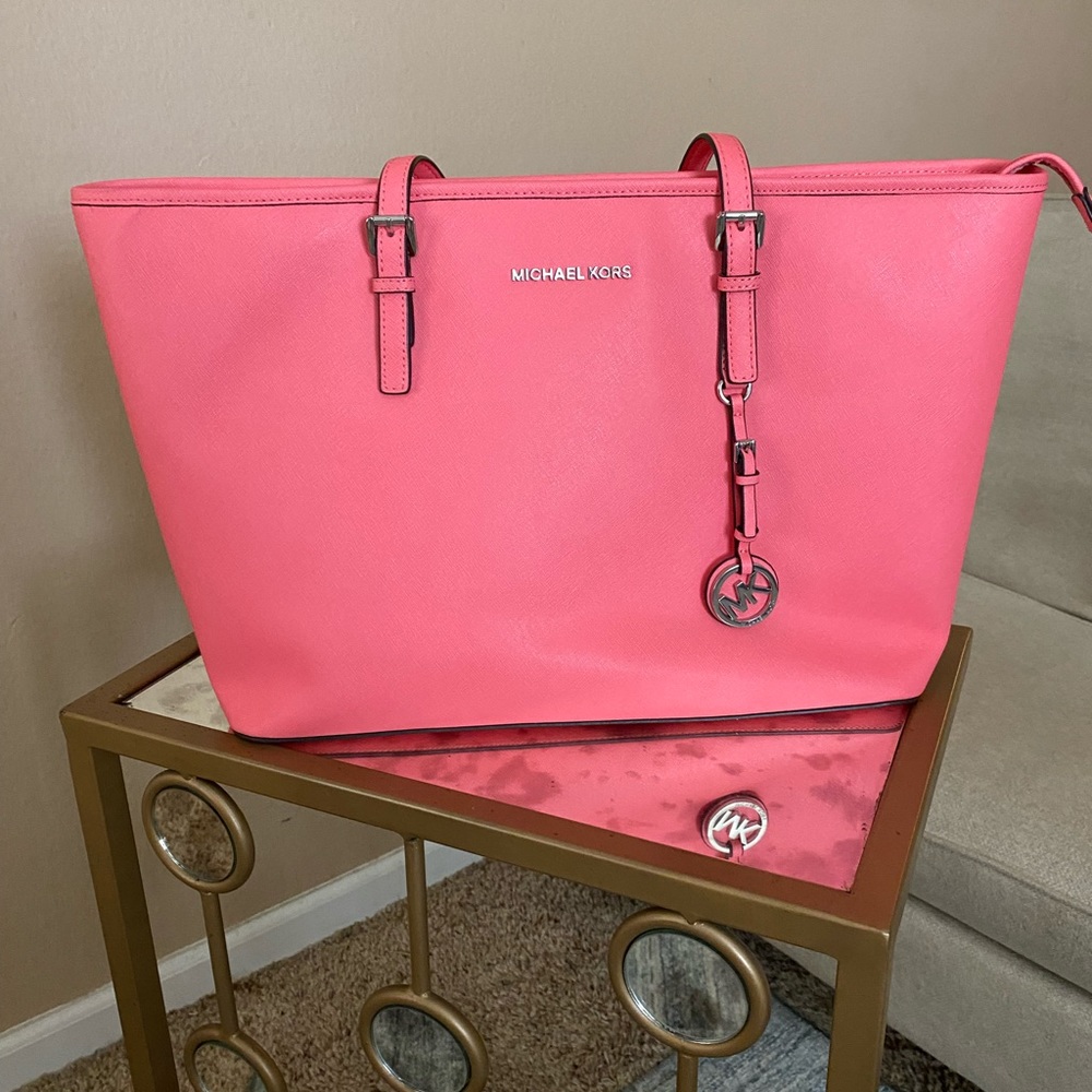 Micheal Kors Tote